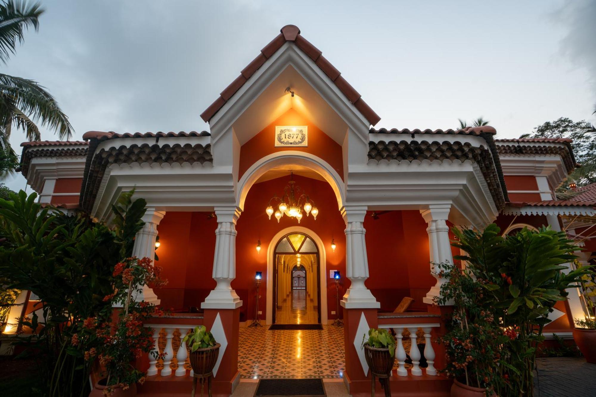 Hotel Casa Albuquerque Vagator Esterno foto